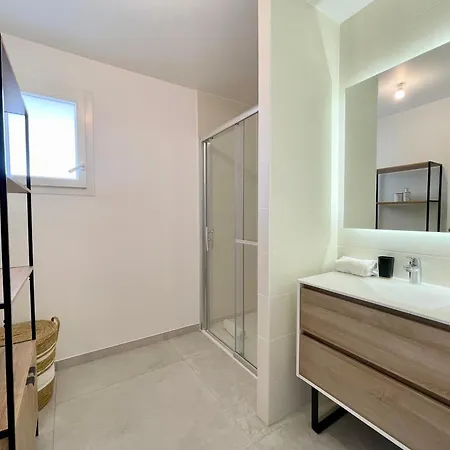 Pgh N54 - New, Garage, Climatisation *